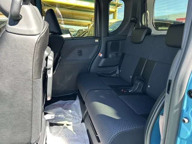 タント(ダイハツ)RS届出済未使用車 4