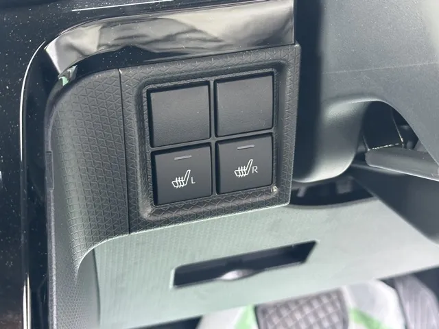 タント(ダイハツ)RS届出済未使用車 17