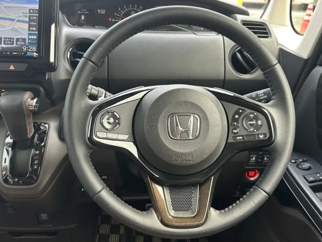 N-BOX(ホンダ)Lターボコーディネート中古車 9