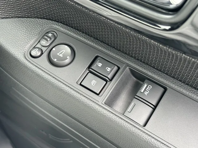 N-VAN(ホンダ)FUNターボ届出済未使用車 13