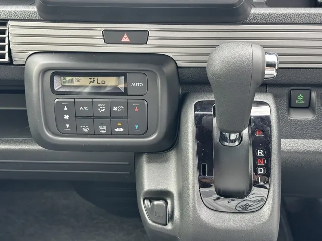 N-VAN(ホンダ)FUNターボ届出済未使用車 16