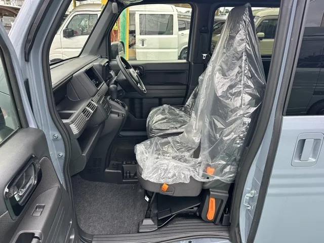 N-VAN(ホンダ)FUNターボ届出済未使用車 3