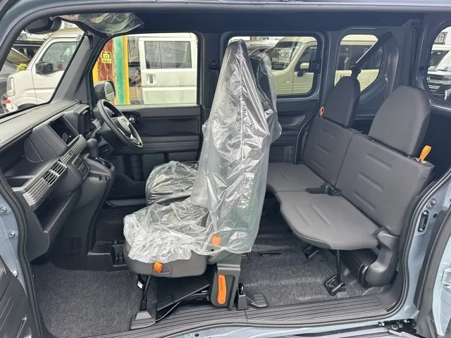 N-VAN(ホンダ)FUNターボ届出済未使用車 4