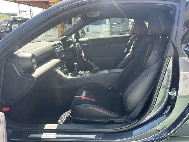 BRZ(スバル)S 6MT中古車 3
