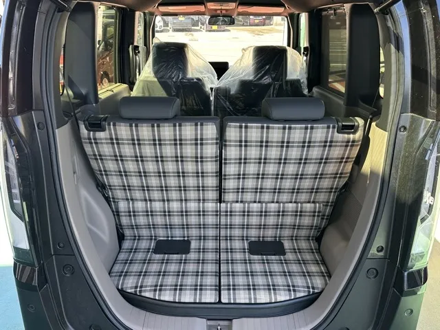 N-BOX(ホンダ)N-BOX コンフォートＰ届出済未使用車 10