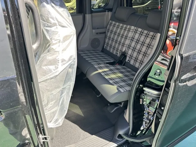 N-BOX(ホンダ)N-BOX コンフォートＰ届出済未使用車 4