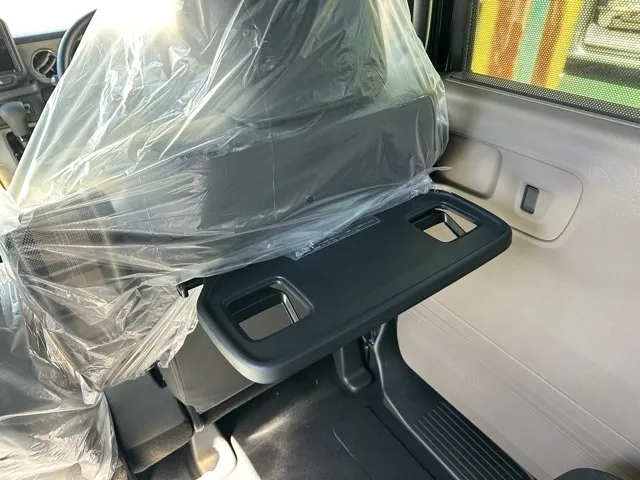 N-BOX(ホンダ)N-BOX コンフォートＰ届出済未使用車 7