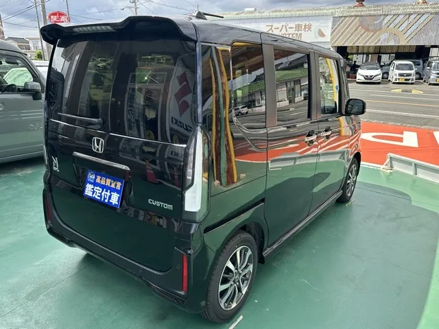 N-BOX(ホンダ)N-BOXカスタム届出済未使用車 11