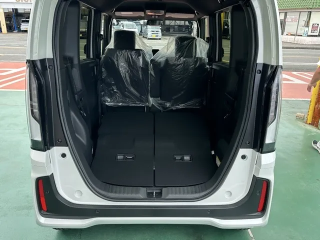N-BOX(ホンダ)N-BOXカスタム届出済未使用車 10