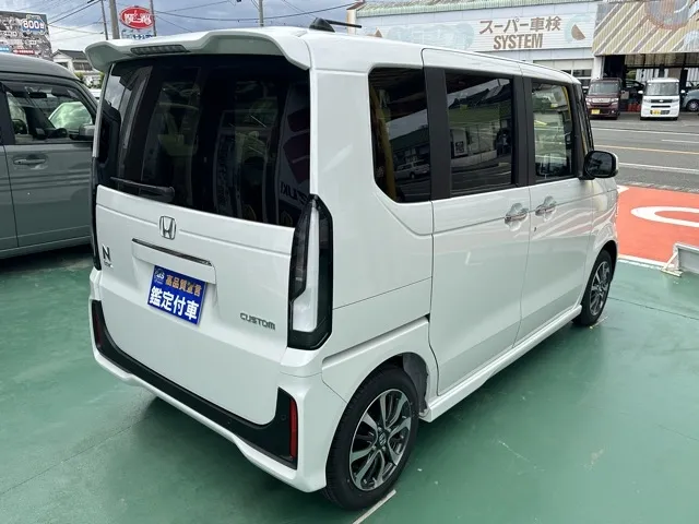 N-BOX(ホンダ)N-BOXカスタム届出済未使用車 11