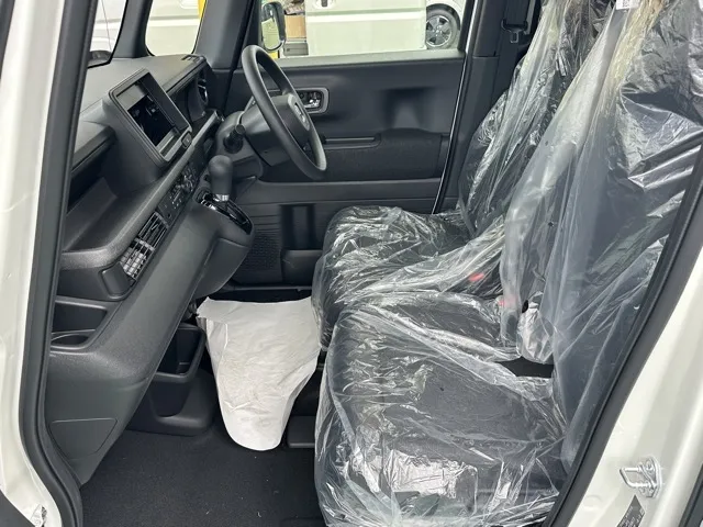 N-BOX(ホンダ)N-BOXカスタム届出済未使用車 3
