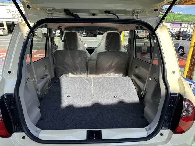ラパン(スズキ)L新車見本展示無 8