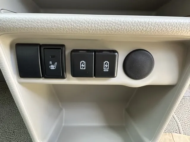 ラパン(スズキ)L新車見本展示無 14