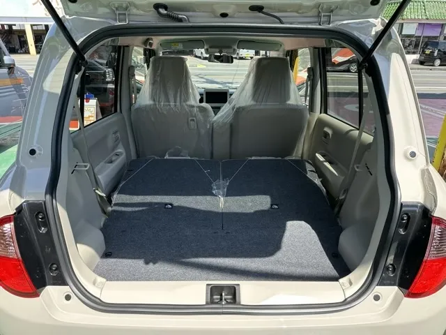 ラパン(スズキ)L新車見本展示無 8