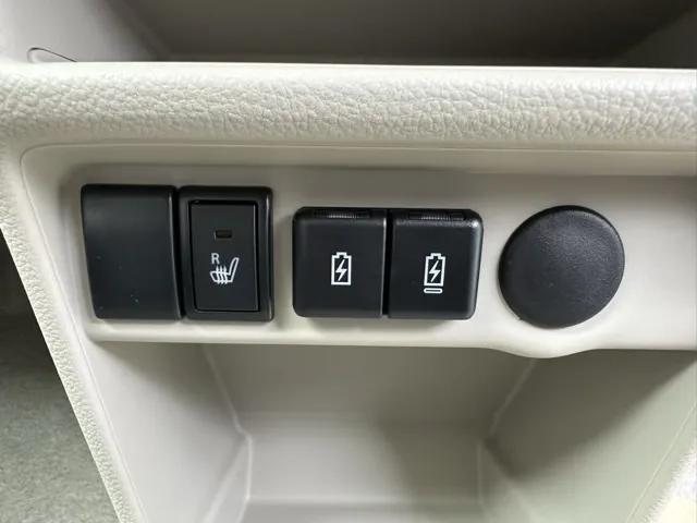 ラパン(スズキ)L新車見本展示無 17
