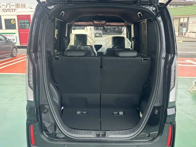N-BOX(ホンダ)N-BOXカスタムターボ届出済未使用車 10
