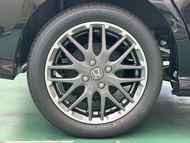 N-BOX(ホンダ)N-BOXカスタムターボ届出済未使用車 13