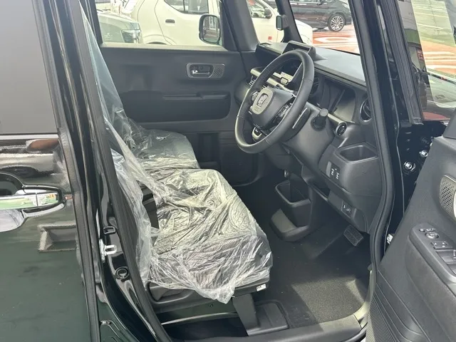 N-BOX(ホンダ)N-BOXカスタムターボ届出済未使用車 15