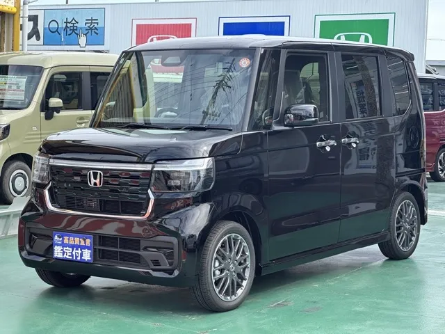 N-BOX(ホンダ)N-BOXカスタムターボ届出済未使用車 1