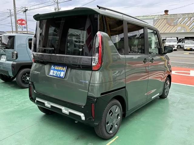 デリカミニ(三菱)T届出済未使用車 10