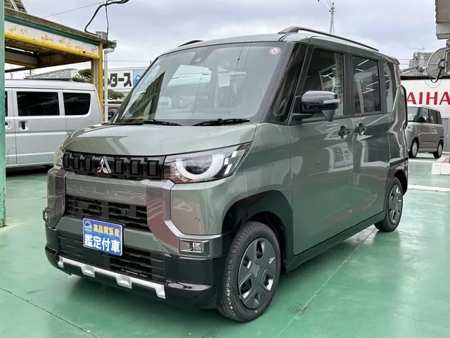 デリカミニ(三菱)T届出済未使用車 1