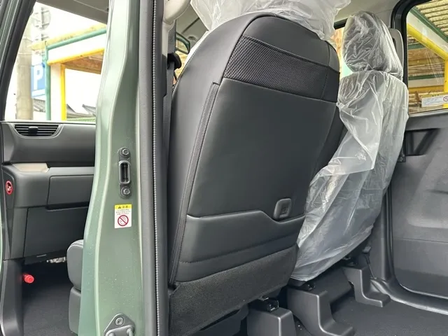 デリカミニ(三菱)T届出済未使用車 5