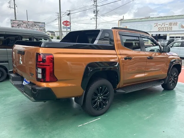 トライトン(三菱)GSR中古車 10