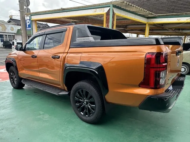 トライトン(三菱)GSR中古車 2