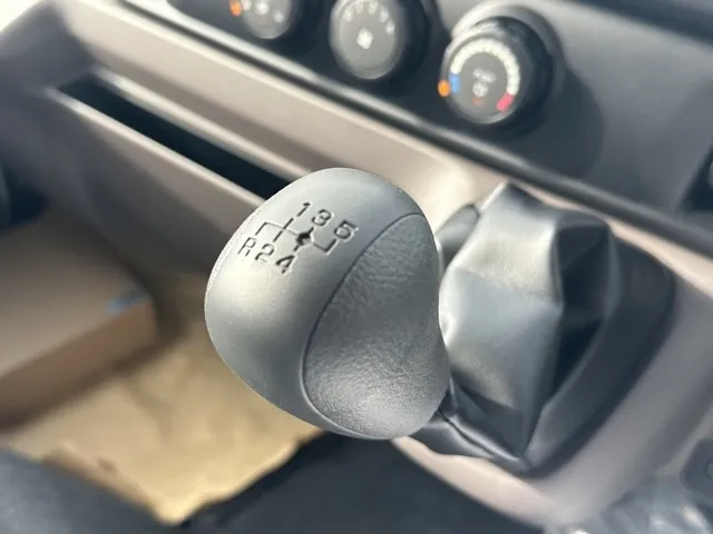 キャンター(三菱)Wキャブ　２ｔ　５ＭＴ登録済未使用車 20