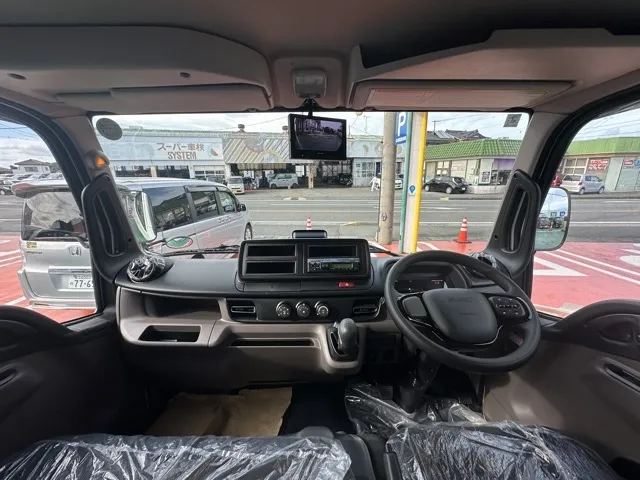 キャンター(三菱)Wキャブ　２ｔ　５ＭＴ登録済未使用車 5