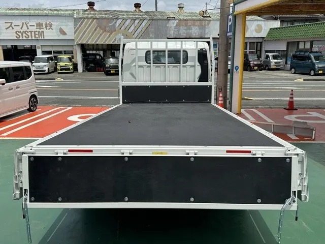 キャンター(三菱)平ボディ ３ｔワイドロング MT 1ナンバー車登録済未使用車 11