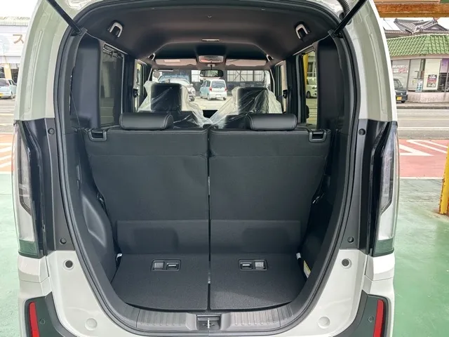 N-BOX(ホンダ)N-BOXカスタム コーディネートスタイル届出済未使用車 10