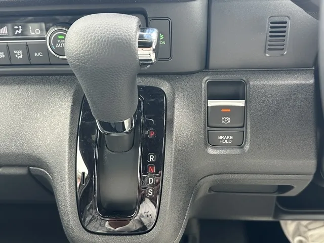 N-BOX(ホンダ)N-BOXカスタム コーディネートスタイル届出済未使用車 17