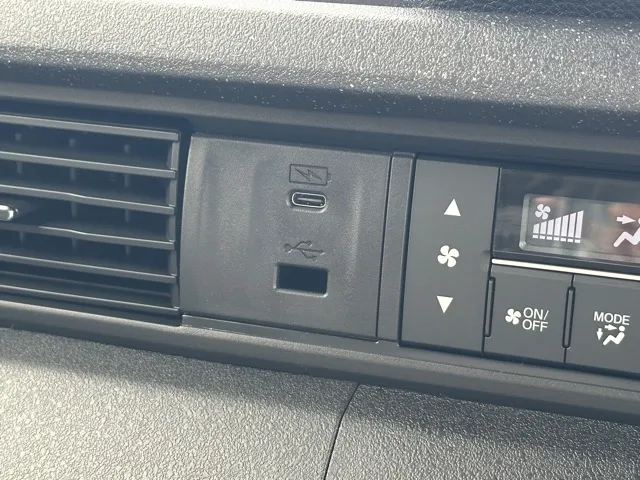 N-BOX(ホンダ)N-BOXカスタム コーディネートスタイル届出済未使用車 19