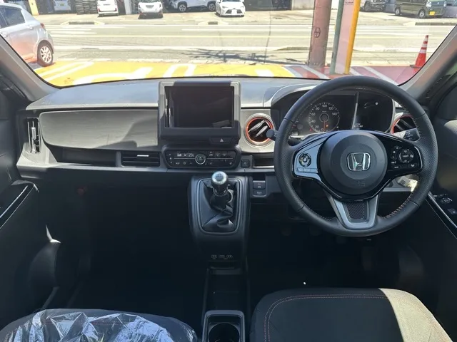 N-ONE(ホンダ)ＲＳ ６ＭＴ届出済未使用車 5