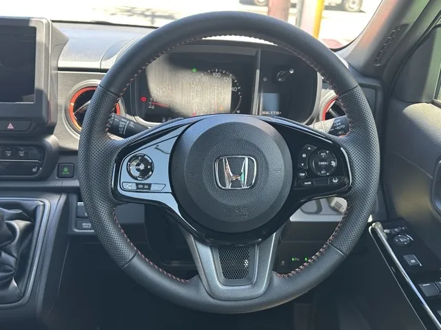 N-ONE(ホンダ)ＲＳ ６ＭＴ届出済未使用車 6