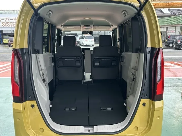 N-BOX(ホンダ)N-BOX ファッションスタイル コンフォートＰ届出済未使用車 11