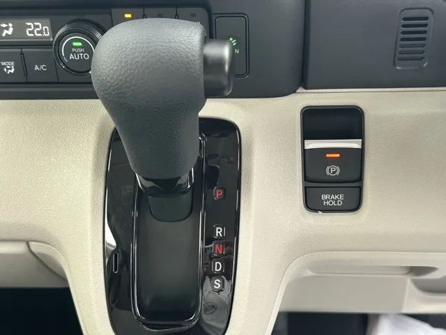 N-BOX(ホンダ)N-BOX ファッションスタイル コンフォートＰ届出済未使用車 17