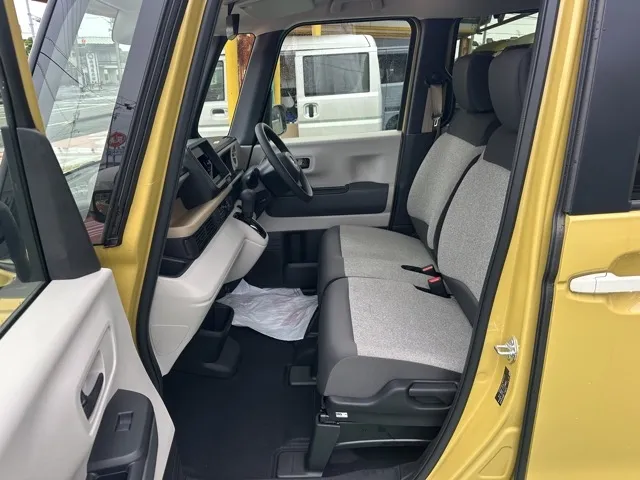 N-BOX(ホンダ)N-BOX ファッションスタイル コンフォートＰ届出済未使用車 3
