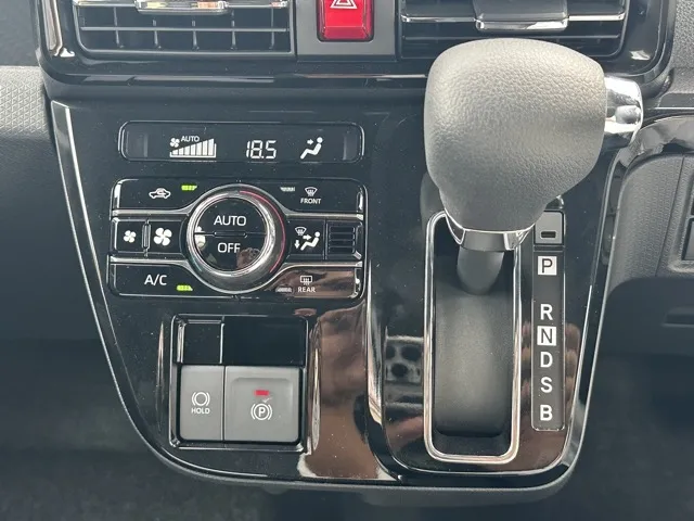 タント(ダイハツ)X届出済未使用車 14