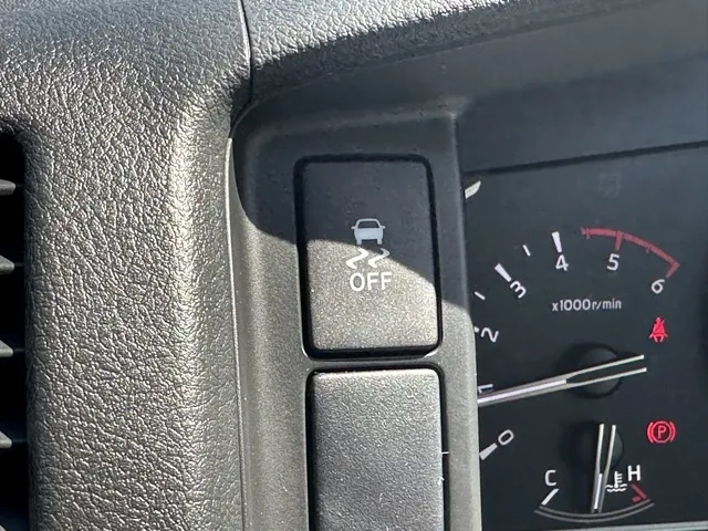 ボンゴ(マツダ)GL 4WD ディーゼル登録済未使用車 27