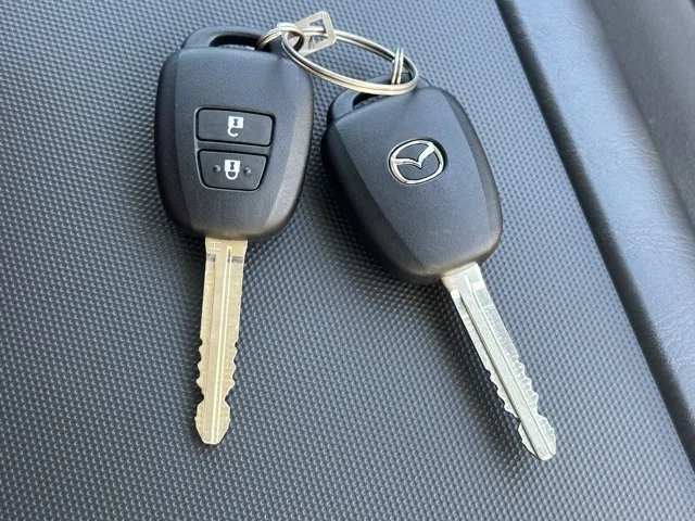 ボンゴ(マツダ)GL 4WD ディーゼル登録済未使用車 28