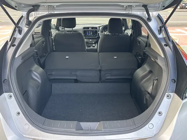 リーフ(ニッサン)Ｘ中古車 9