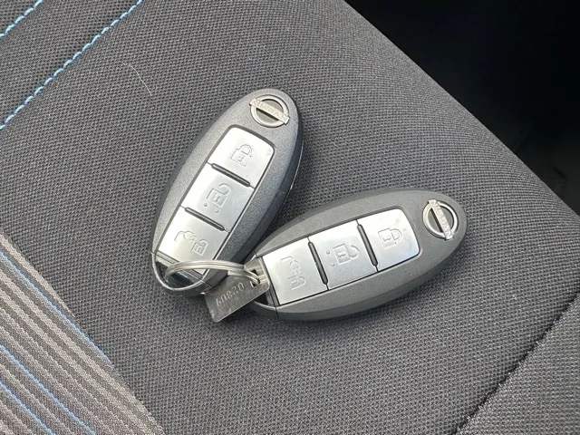 リーフ(ニッサン)Ｘ中古車 27