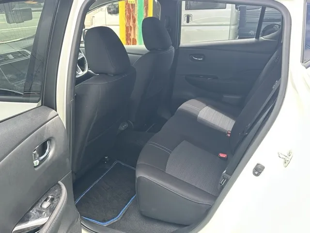 リーフ(ニッサン)X Vセレクション中古車 4