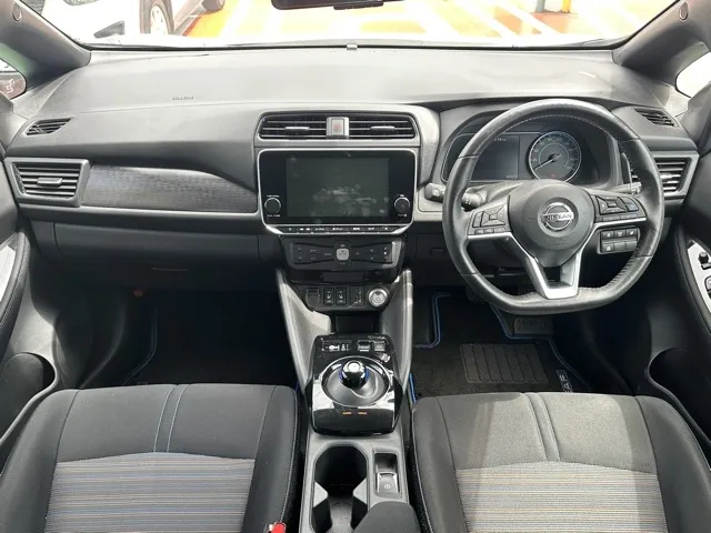 リーフ(ニッサン)X Vセレクション中古車 6
