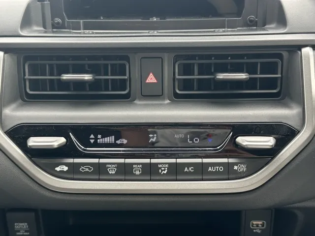 WR-V(ホンダ)X登録済未使用車 19