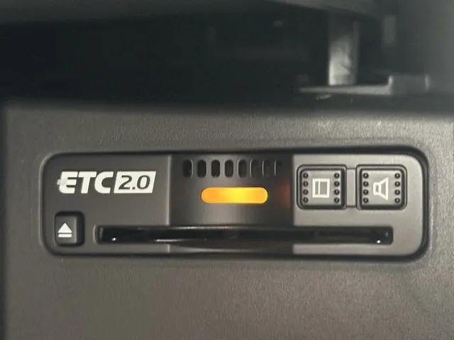 アコード(ホンダ)e：HEV中古車 25