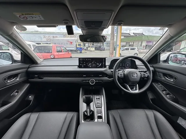 アコード(ホンダ)e：HEV中古車 5