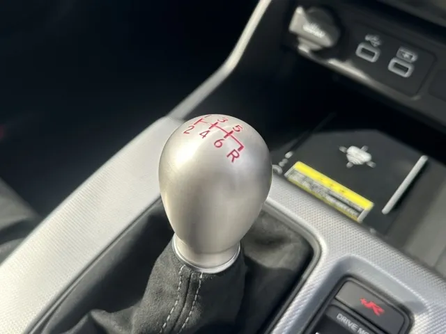 シビック(ホンダ)タイプR レーシングブラックPKG登録済未使用車 14